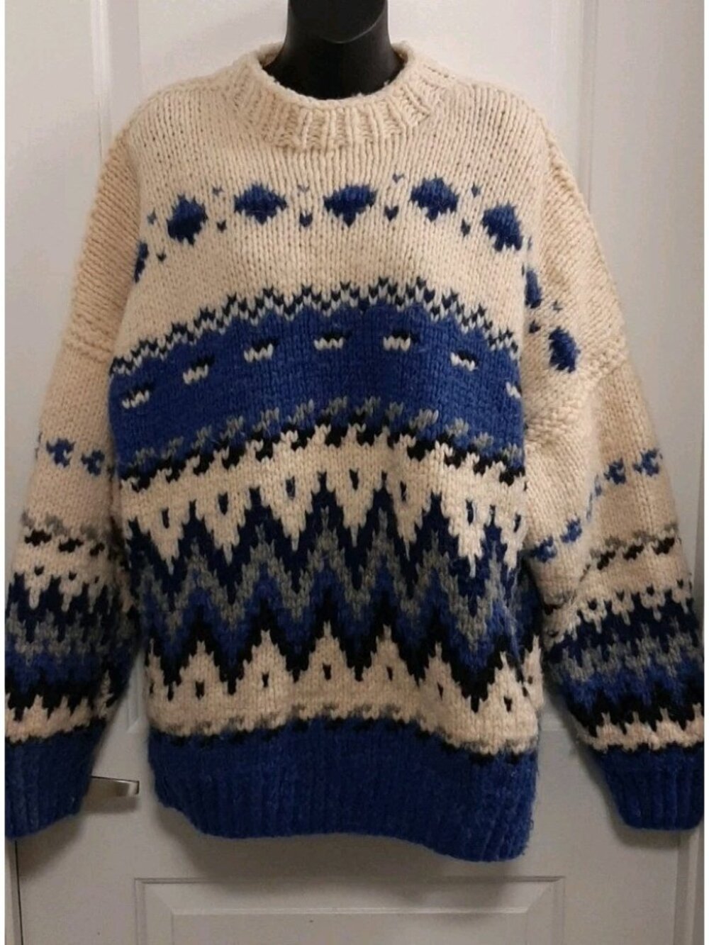 Vintage Hand Knit Cozy Sweater Blue Gray Chevron Nordic Pattern Unisex XLarge